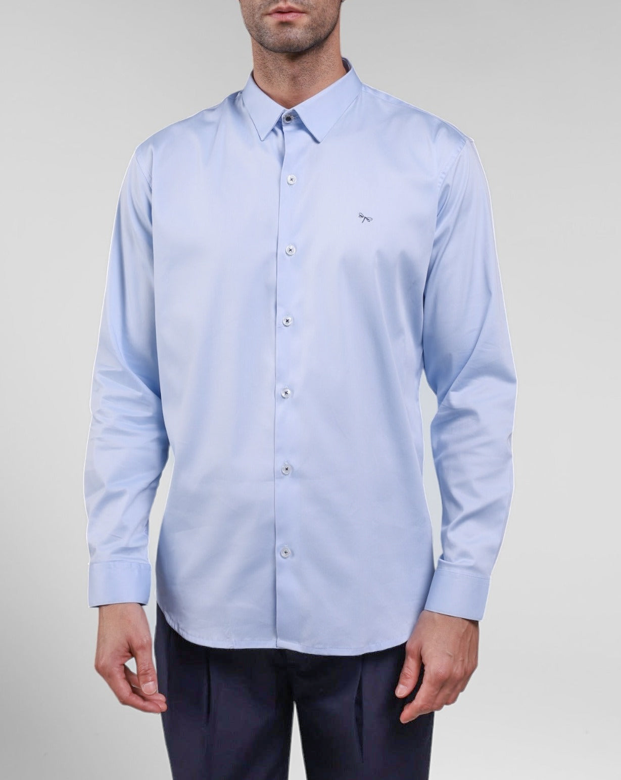 CAMISA DE ALGODÓN BABY BLUE (Modern Fit)