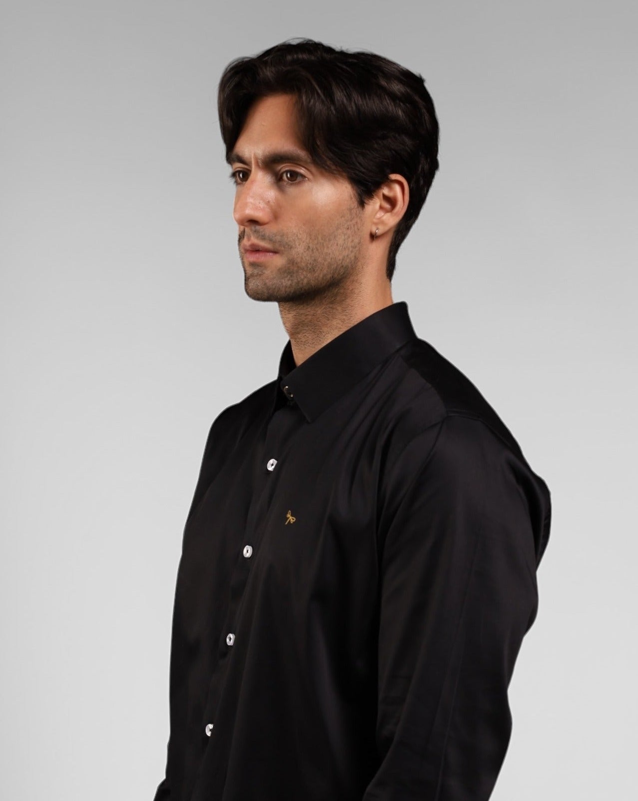 CAMISA DE ALGODÓN DEEP BLACK (Modern Fit)